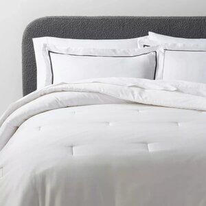 3pc Queen Luxe Embroidered Border Comforter Sham Set White/Black - Threshold